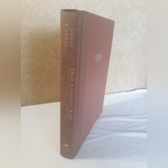 Alice in Wonderland Into the Looking Glass (Book) - Picture 5 of 17